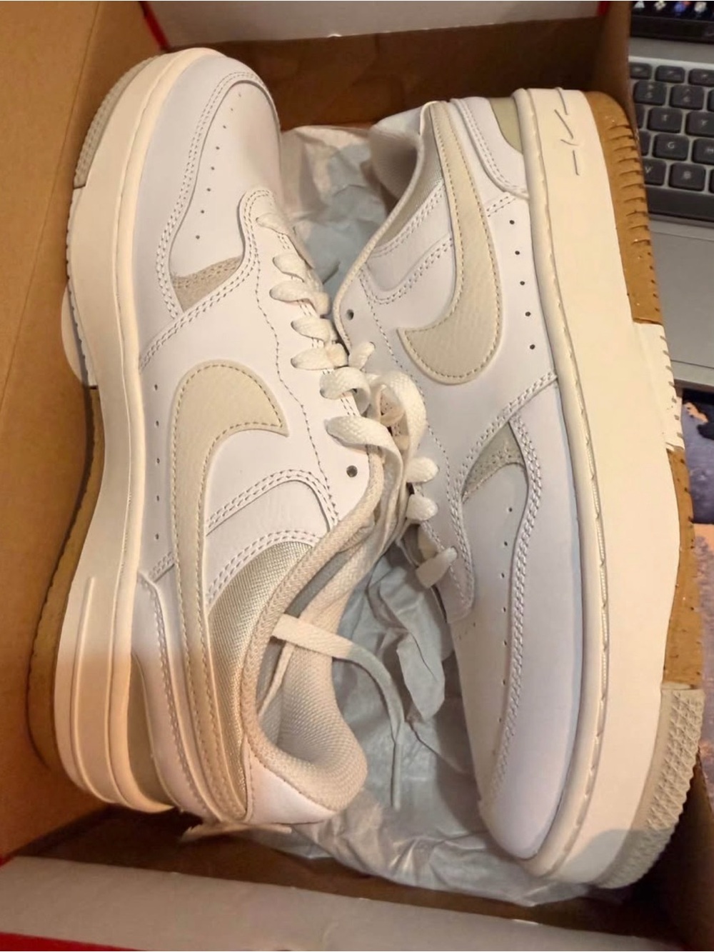 Nike Gamma Force Sneakers – Women’s 10 / Men’s 8.5